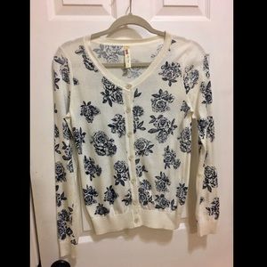 Floral Button-down Cardigan - Cream/Blue